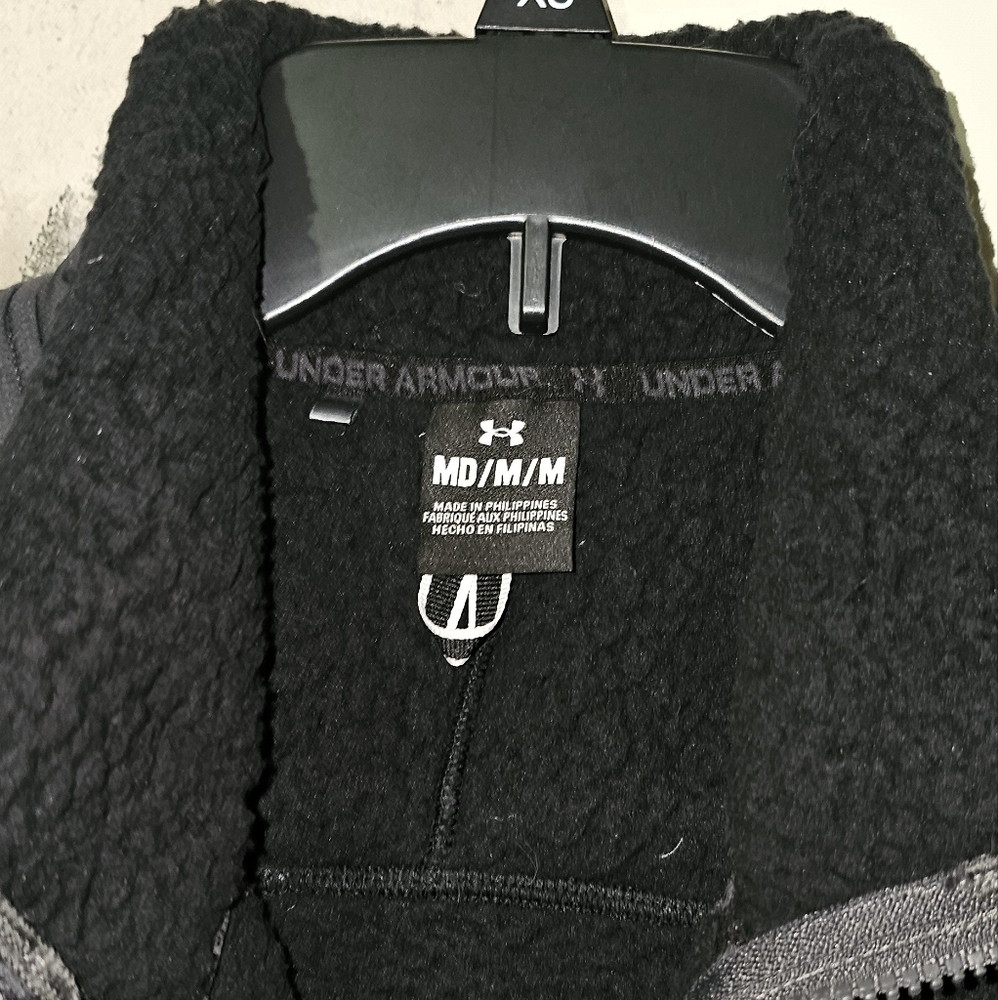 Under Armour men jacket, warm